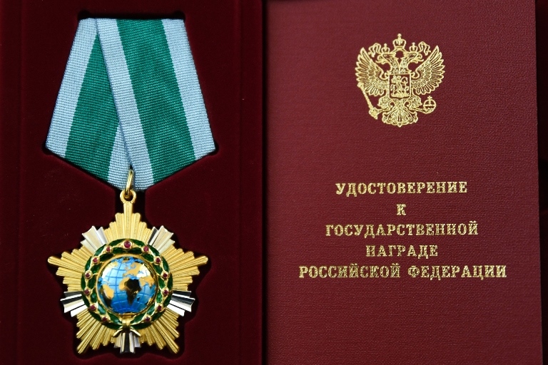 Игорь Руденя вручил государственные награды жителям Тверской области и паспорта юным гражданам