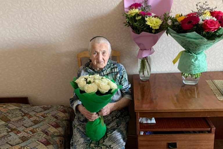 Ветеран Великой Отечественной войны Александра Громова отмечает столетний юбилей