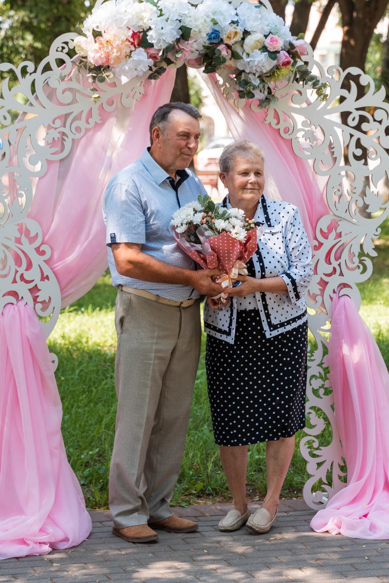 Девятнадцати супружеским парам Тверской области вручены медали «За любовь и верность»