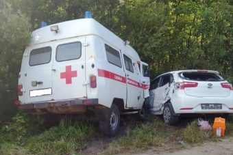 Под Тверью произошло ДТП с участием "скорой"