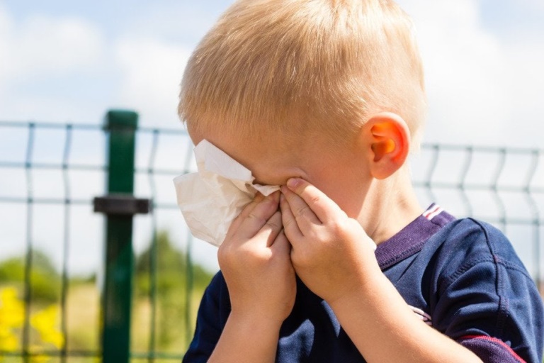 Стало известно о смертельной опасности детских сиропов от кашля