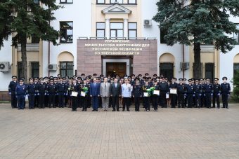 Игорь Руденя и Владимир Васильев поздравили сотрудников ГИБДД с предстоящим профессиональным праздником