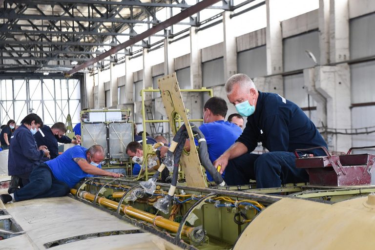 Авиаремнтный завод в Ржеве отмечает 80-летие