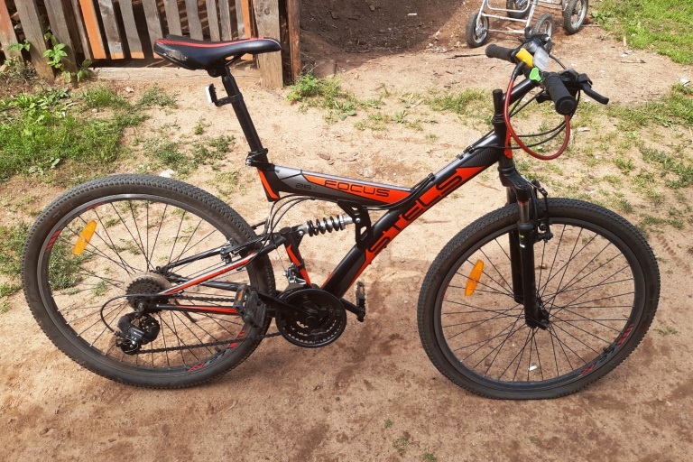 Скутер сбил 16-летнего велосипедиста в Тверской области