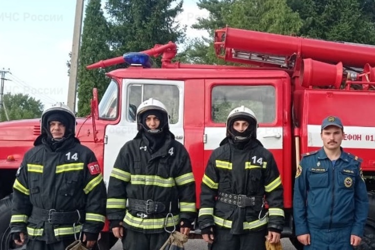 В Удомле пожарные спасли женщину