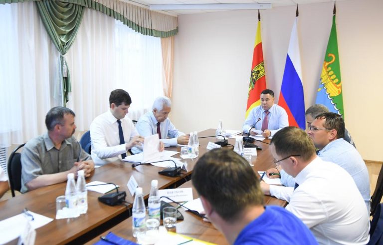 Губернатор Тверской области ознакомился с ходом восстановительных работ в пострадавшем от торнадо Андреаполе