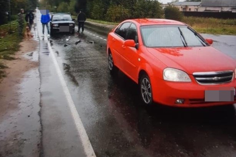 В ДТП с участием двух автомобилей в Тверской области пострадала 3-летняя девочка
