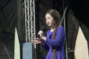 Школьница из Тверской области победила в международном конкурсе чтецов "Живая классика" Школьница из Тверской области победила в международном конкурсе чтецов "Живая классика"