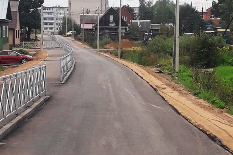 В Торопце после обращения жительницы к губернатору отремонтировали дорогу