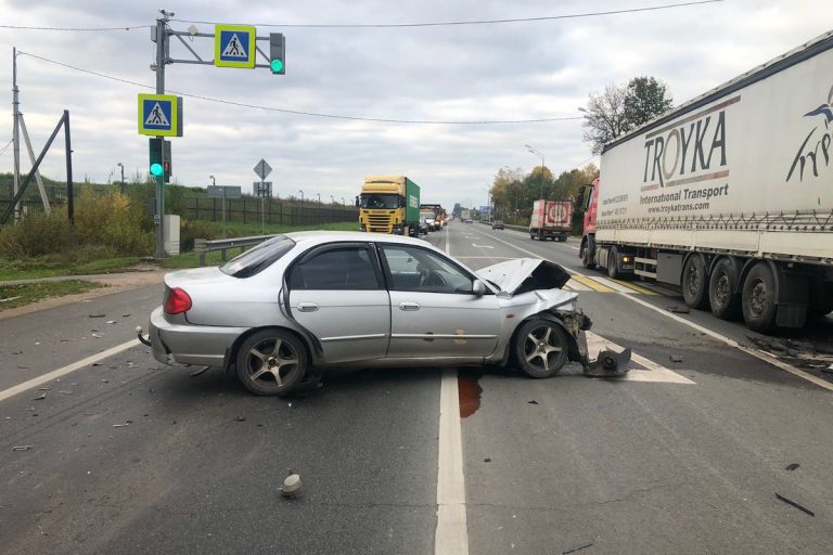 Нетрезвый водитель спровоцировал тройное ДТП в Вышнем Волочке