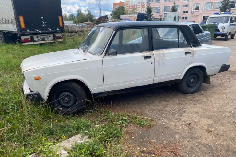В Тверской области задержали вахтовика, ехавшего домой на угнанном  автомобиле