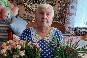 Под Тверью многодетная мама и бабушка 13 внуков отмечает вековой юбилей