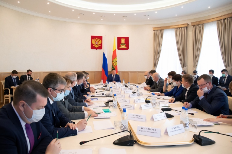 Губернатор Игорь Руденя провел совещание с членами Правительства Тверской области