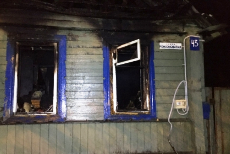 Два мужчины погибли при пожаре в Тверской области