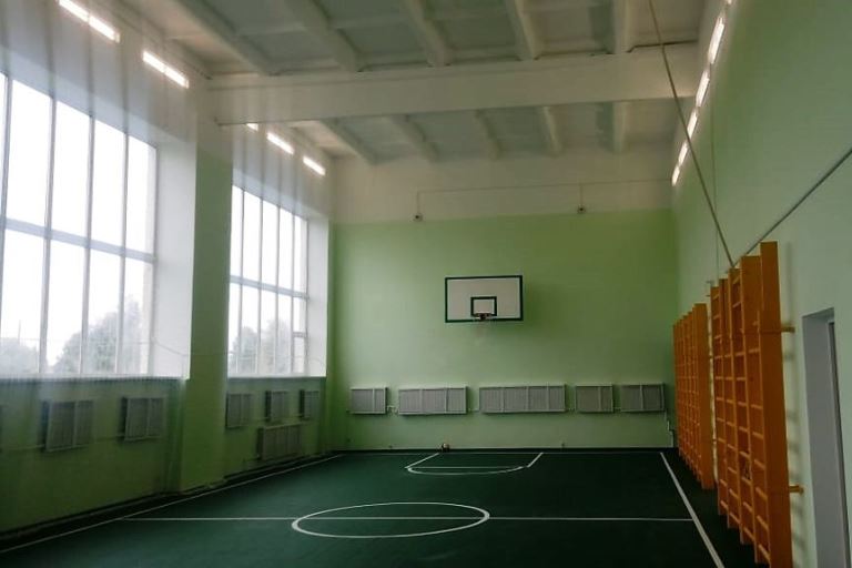 После обращения граждан к Игорю Рудене отремонтирован спортзал в школе Зубцовского района