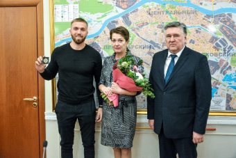 Известный спортсмен-олимпиец награжден почетным знаком Главы города Твери