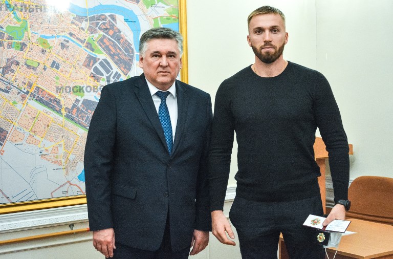 Известный спортсмен-олимпиец награжден почетным знаком Главы города Твери