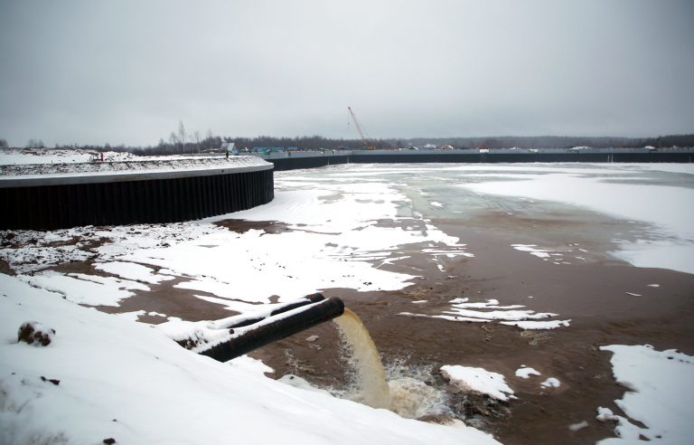 В гавань нового речного порта Тверской области пошла вода