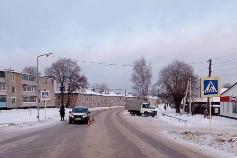 В Тверской области сбили 59-летнюю женщину, переходившую дорогу по "зебре"
