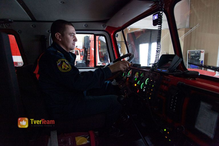 Водитель пожарной машины спас на пожаре человека: Алексей Корзин о себе и страсти к вождению