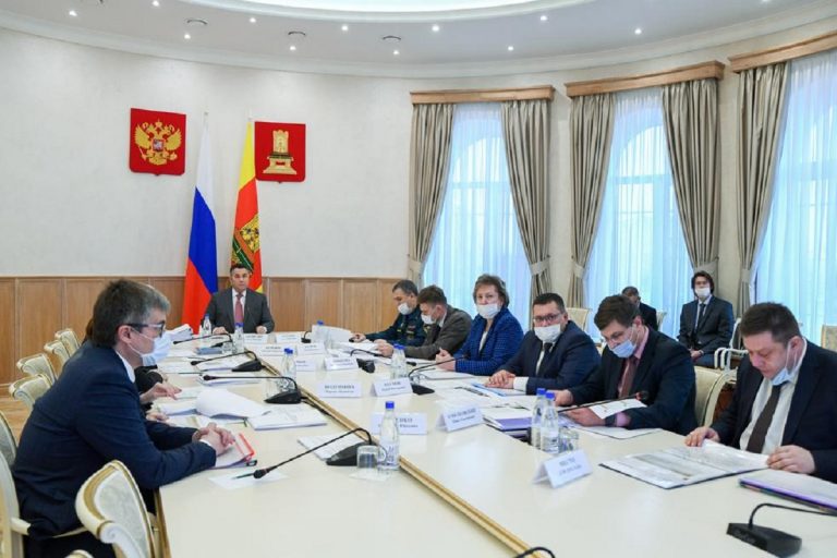 В Тверской области приняли решение запретить брать на работу иностранцев по 33 специальностям