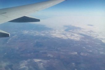 Самолет с пассажирами на борту подал сигнал тревоги в небе над Тверской областью