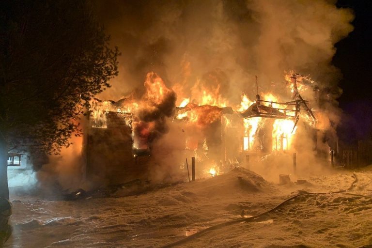 Электрообогреватель стал причиной серьезного пожара в Тверской области