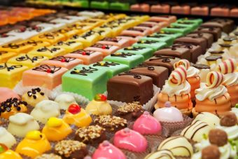 С 1 февраля расходы сладкоежек увеличатся на 23%