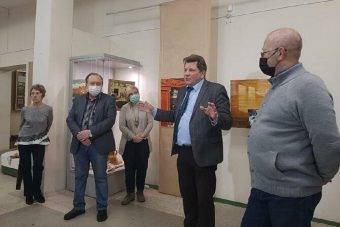 В Удомле открылась выставка "ДНК"