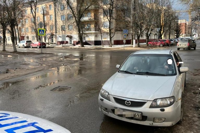 В Центральном районе Твери сбили 83-летнюю женщину