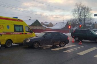 В Заволжском районе Твери сбили двух женщин