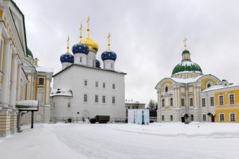 Губернатор Игорь Руденя и митрополит Тверской и Кашинский Амвросий обсудили благоустройство территории у Спасо-Преображенского собора Губернатор Игорь Руденя и митрополит Тверской и Кашинский Амвросий обсудили благоустройство территории у Спасо-Преображенского собора