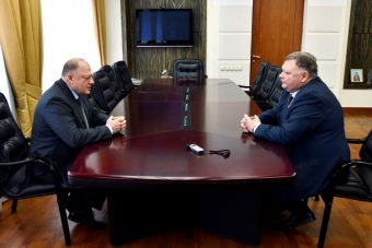 Сергей Голубев провел рабочую встречу с председателем Тверской городской думы Евгением Пичуевым Сергей Голубев провел рабочую встречу с председателем Тверской городской думы Евгением Пичуевым