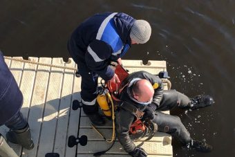 Водолазы ремонтировали дюкер в Волге, снабжающий водой Кимры