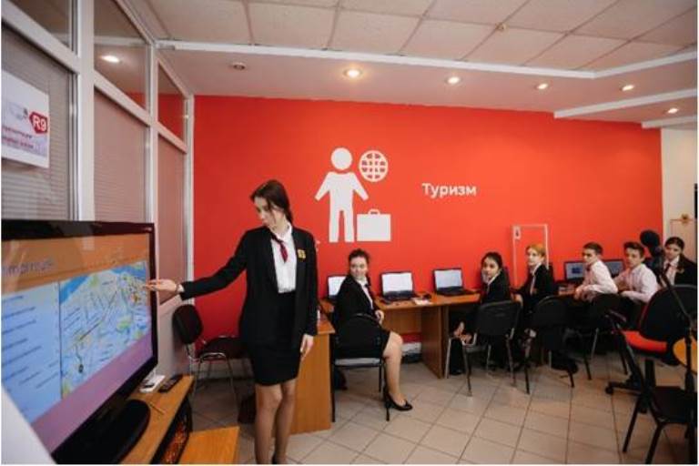 В областном Правительстве обсудили перспективы развития Тверского колледжа сервиса и туризма