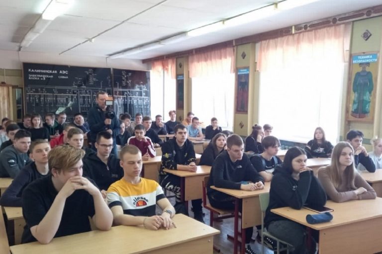 В Удомле прошел круглый стол, посвященный профилактике наркомании среди молодежи