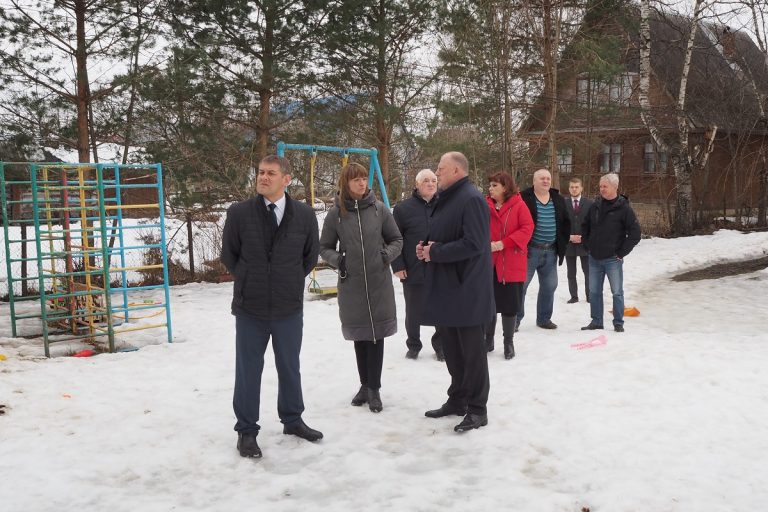 В Погорелом Городище благоустроят территорию детсада, а в Зубцове капитально отремонтируют набережную Вазузы