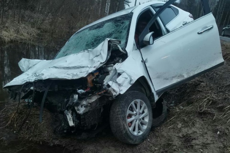 Один человек погиб и двое пострадали в ДТП в Тверской области
