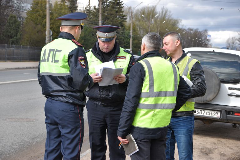 В двух районах Твери ремонт дорог стартует в начале мая