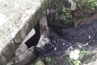 В Молоково загрязняли почву хозяйственно-фекальными сточными водами