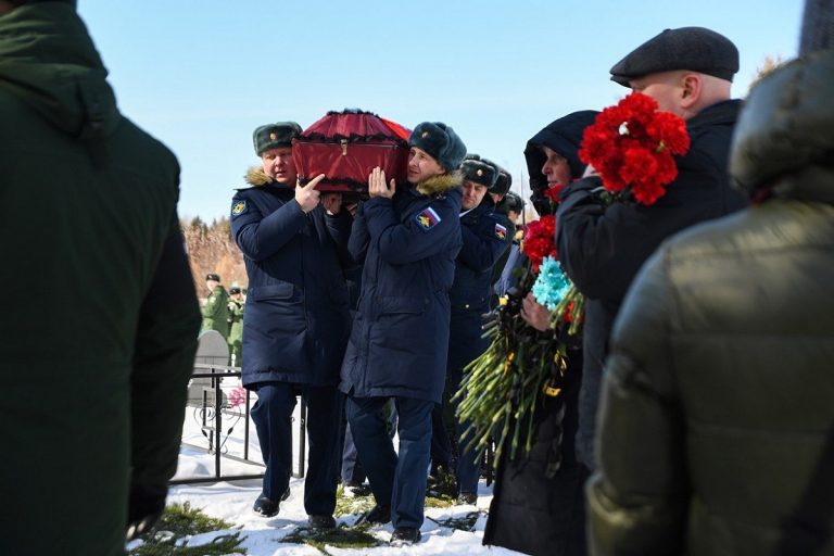 В Тверской области простились с Сергеем Муравьевым, погибшим на Украине