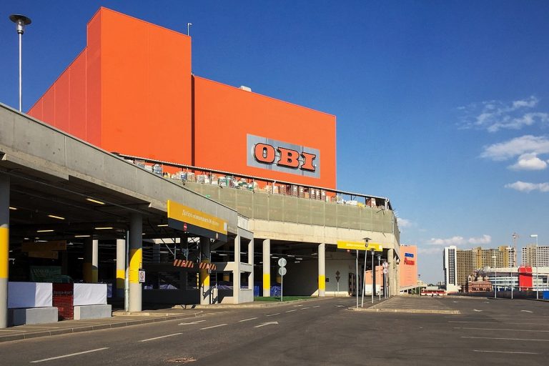 Первый из закрытых гипермаркетов OBI вновь откроет двери, но с новым хозяином