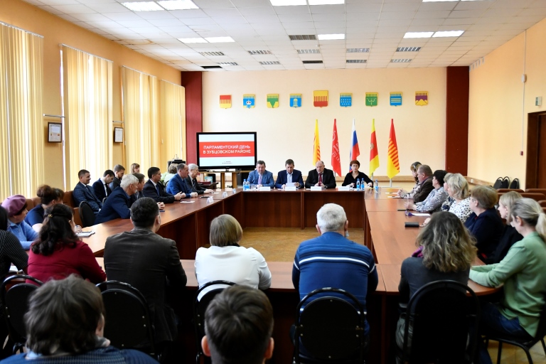 «Парламентский день» прошел в Зубцовском районе