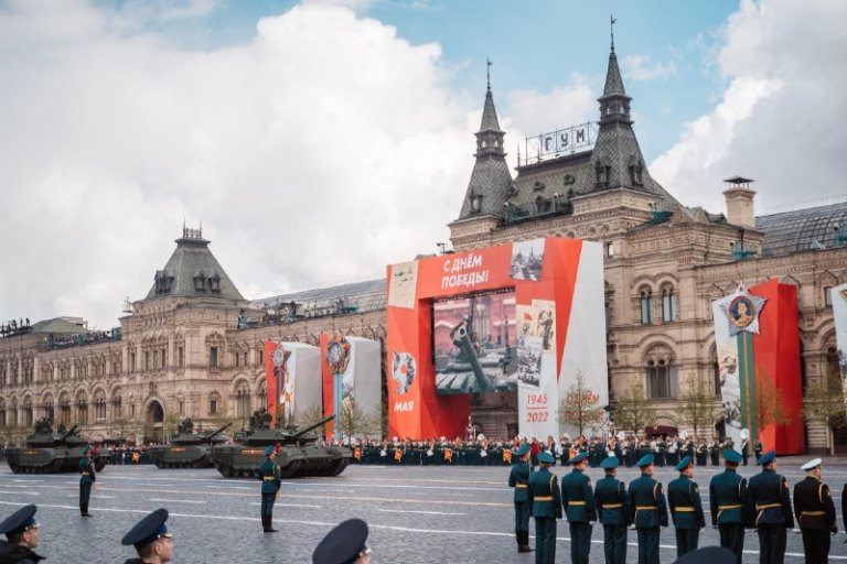 Фронтовики из Тверской области, суворовцы и курсантки ВКО приняли участие в Параде Победы в Москве