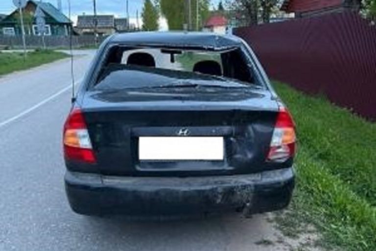 Водитель мопеда врезался в иномарку в Тверской области