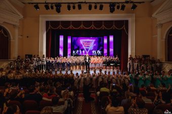 Праздник танца от Группы Компаний «Удача» при полном зале!