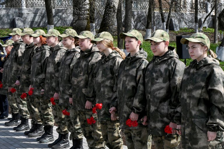 В Твери открыли памятник сотрудникам органов госбезопасности Калининской области – фронтовикам