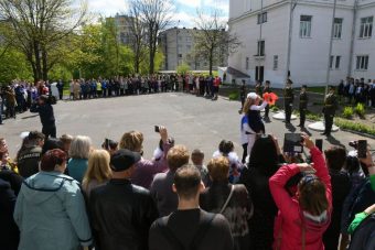В школах Тверской области прозвучал Последний звонок-2022