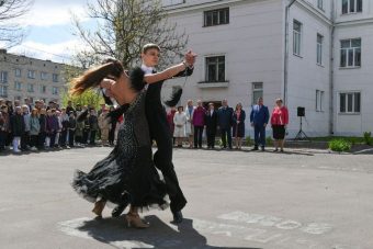 В школах Тверской области прозвучал Последний звонок-2022 В школах Тверской области прозвучал Последний звонок-2022