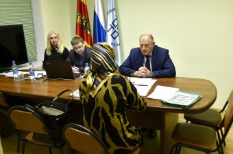 Председатель Законодательного Собрания Тверской области Сергей Голубев провёл приём граждан